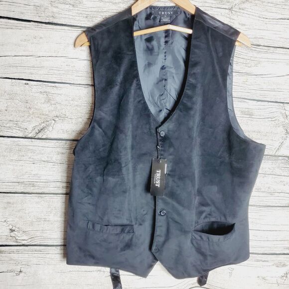 Trust Black Plad Vest Size XL (Only Vest) NWT - Picture 1 of 9
